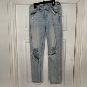 Casual Light Blue Distressed Boyfriend Jeans